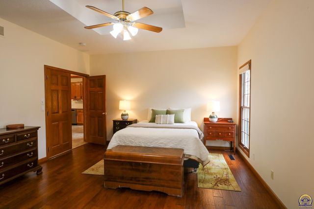 2901 West Lake Dr, Emporia, KS 66801