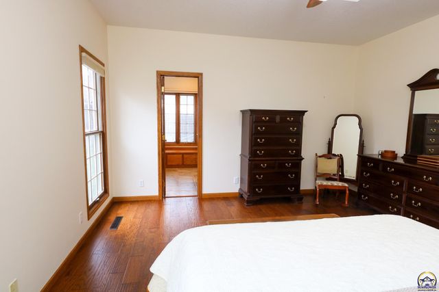 2901 West Lake Dr, Emporia, KS 66801