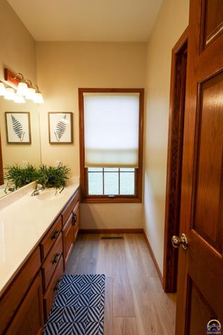 2901 West Lake Dr, Emporia, KS 66801