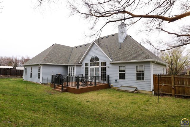 2901 West Lake Dr, Emporia, KS 66801