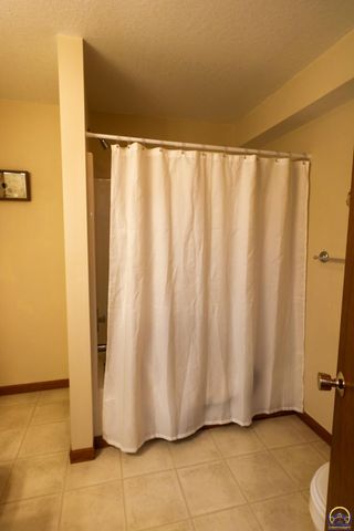 2901 West Lake Dr, Emporia, KS 66801