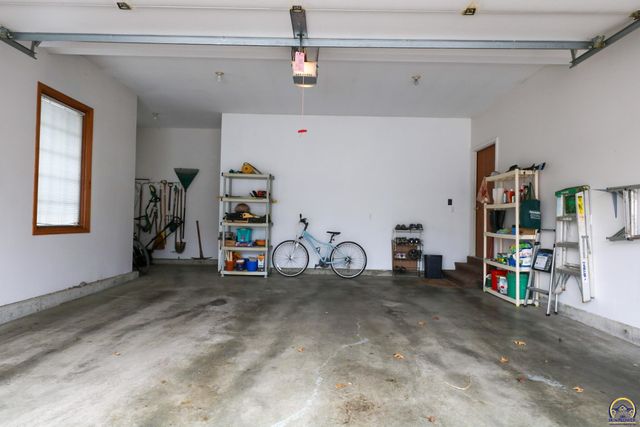 2901 West Lake Dr, Emporia, KS 66801