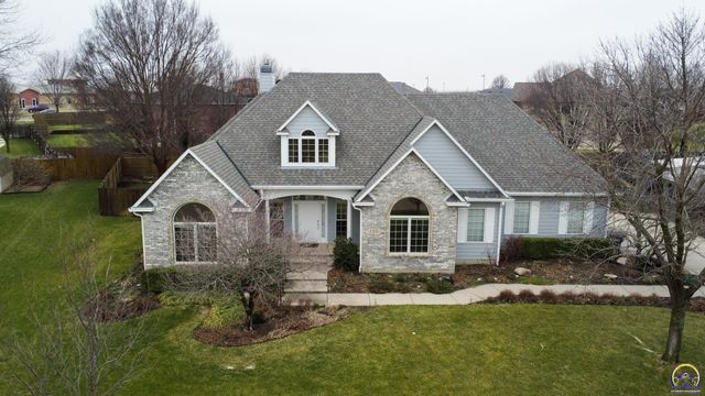 2901 West Lake Dr, Emporia, KS 66801