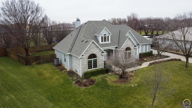 2901 West Lake Dr, Emporia, KS 66801