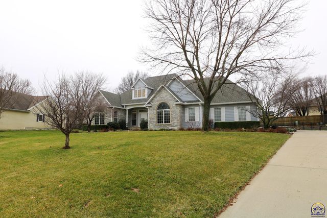 2901 West Lake Dr, Emporia, KS 66801