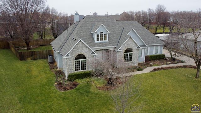 2901 West Lake Dr, Emporia, KS 66801