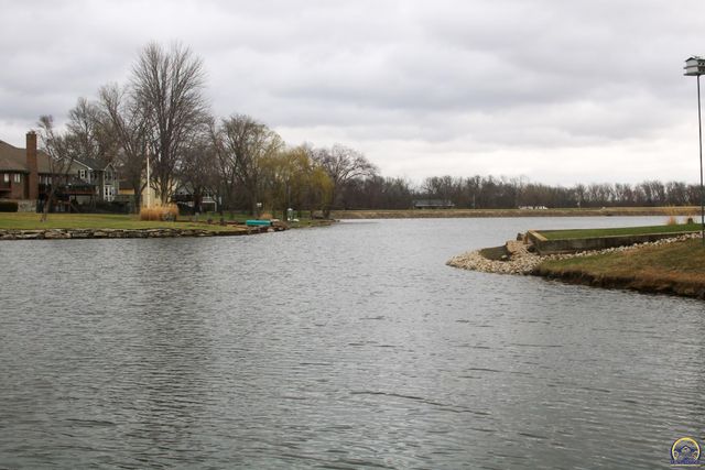 2901 West Lake Dr, Emporia, KS 66801