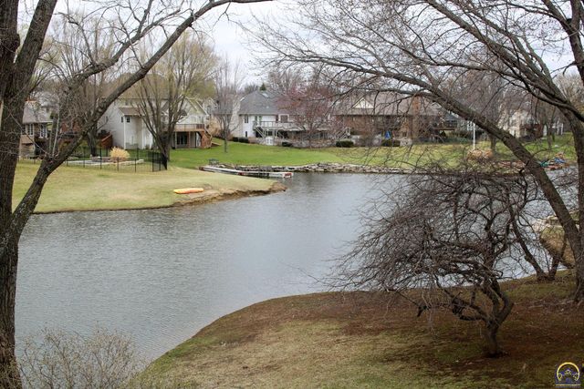 2901 West Lake Dr, Emporia, KS 66801