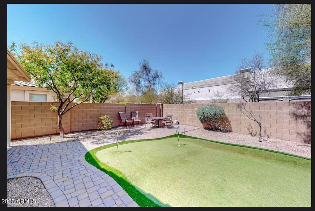 16592 W POST Drive, Surprise, AZ 85388 — photo 3