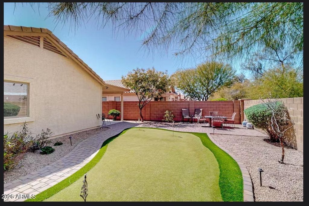 16592 W POST Drive, Surprise, AZ 85388 — photo 5