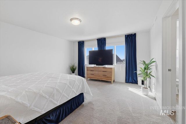 11195 Maroon Bells Dr, Caldwell, ID 83605