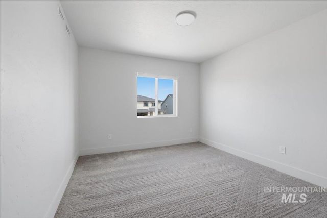 11195 Maroon Bells Dr, Caldwell, ID 83605