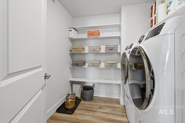 11195 Maroon Bells Dr, Caldwell, ID 83605