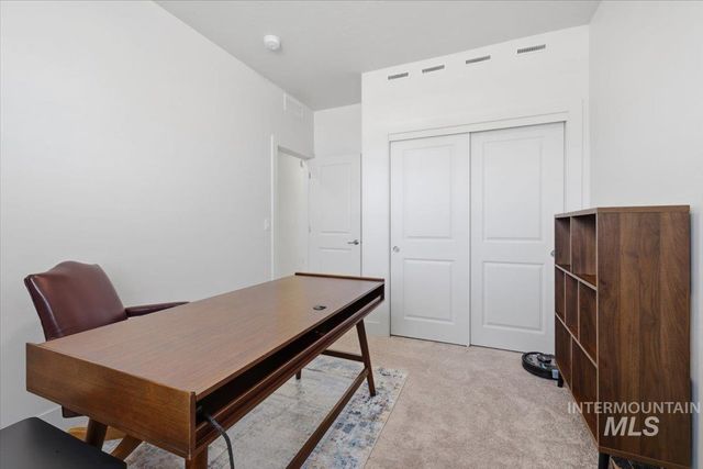 11195 Maroon Bells Dr, Caldwell, ID 83605