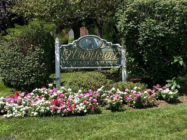 73 Farm Rd, Hillsborough Twp., NJ 08844