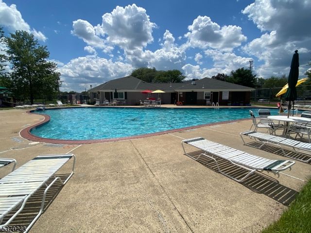 73 Farm Rd, Hillsborough Twp., NJ 08844