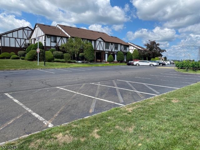 73 Farm Rd, Hillsborough Twp., NJ 08844