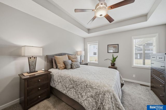 3307 N 94th Street, Lincoln, NE 68507