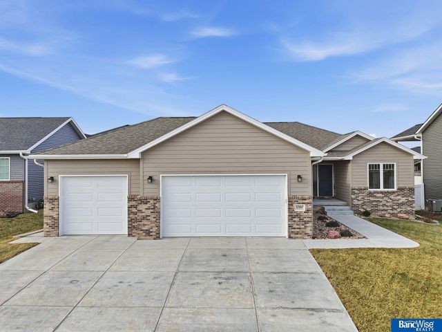 3307 N 94th Street, Lincoln, NE 68507