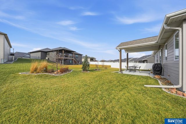 3307 N 94th Street, Lincoln, NE 68507