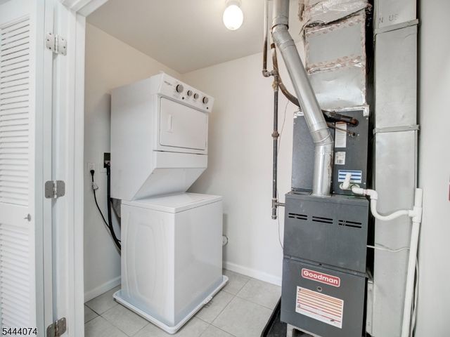 627 Hunterdon St, Newark City, NJ 07108
