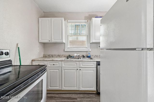 2536 LOWELL Avenue, Jacksonville, FL 32254