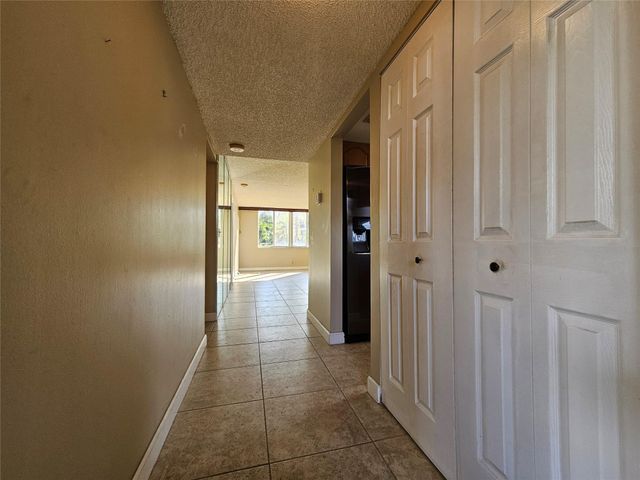 6700 Royal Palm Boulevard 112d, Margate, FL 33063