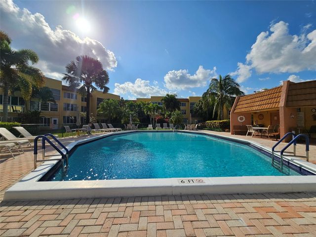 6700 Royal Palm Boulevard 112d, Margate, FL 33063