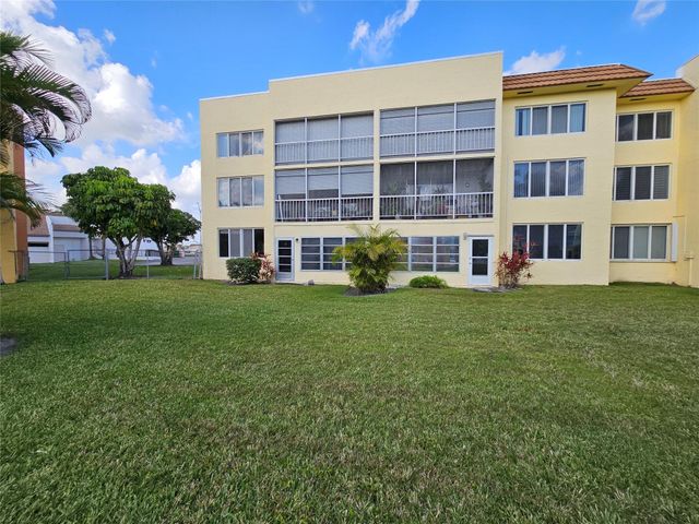 6700 Royal Palm Boulevard 112d, Margate, FL 33063