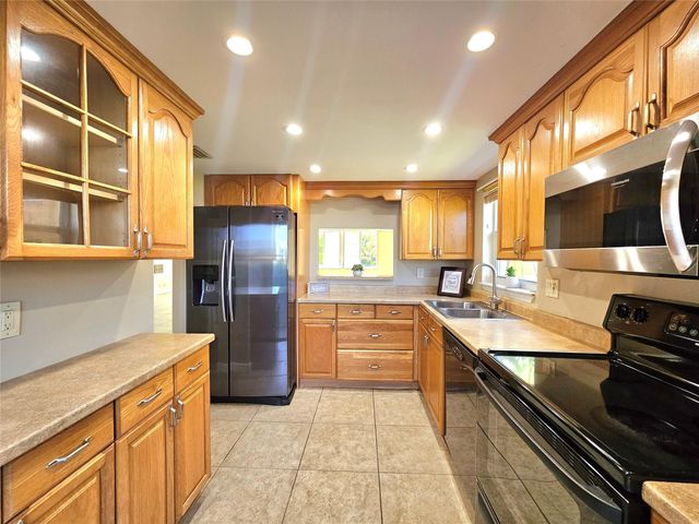 6700 Royal Palm Boulevard 112d, Margate, FL 33063