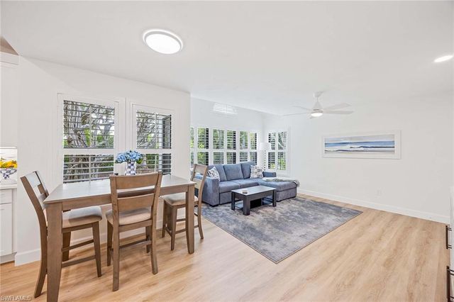 571 Park Shore DR G6, Naples, FL 34103
