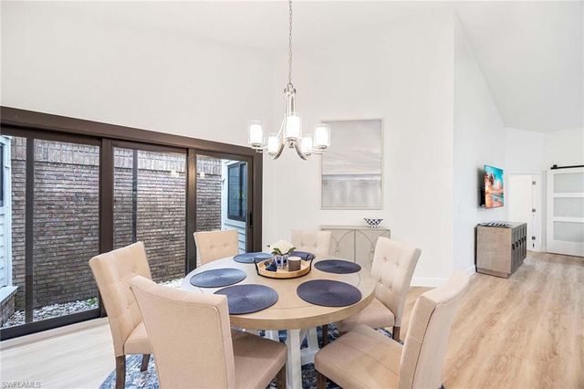 571 Park Shore DR G6, Naples, FL 34103