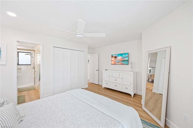 571 Park Shore DR G6, Naples, FL 34103