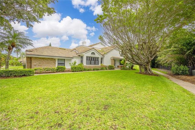571 Park Shore DR G6, Naples, FL 34103