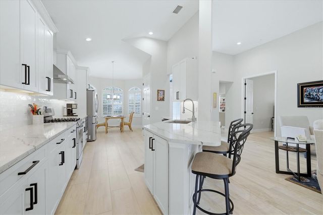 6514 OAKLAND HILLS DRIVE, Lakewood Ranch, FL 34202