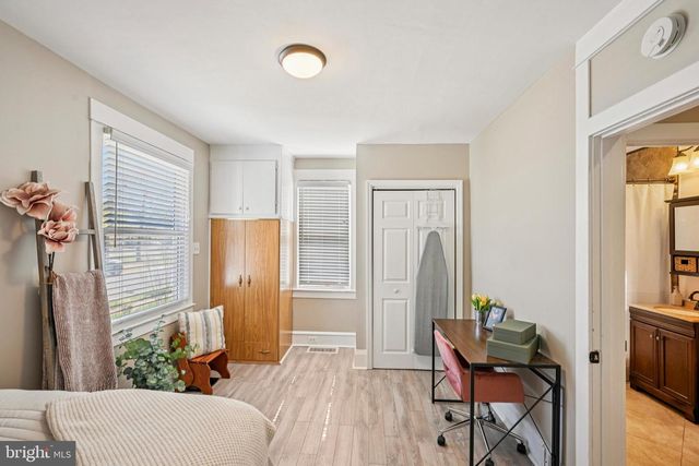 112 W RAILROAD AVE, Blackwood, NJ 08012