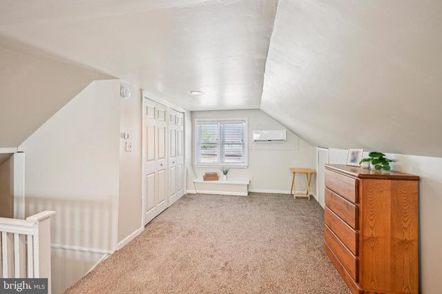 112 W RAILROAD AVE, Blackwood, NJ 08012