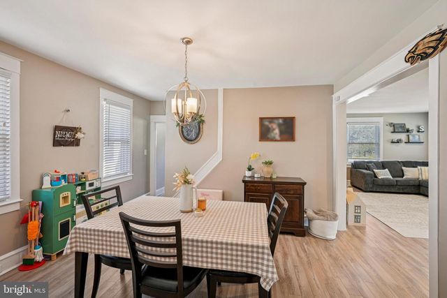 112 W RAILROAD AVE, Blackwood, NJ 08012