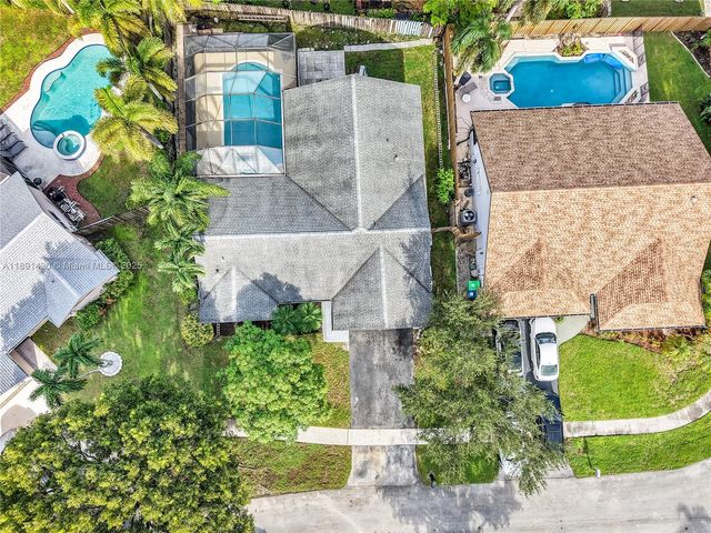4110 NW 98th Ave, Sunrise, FL 33351