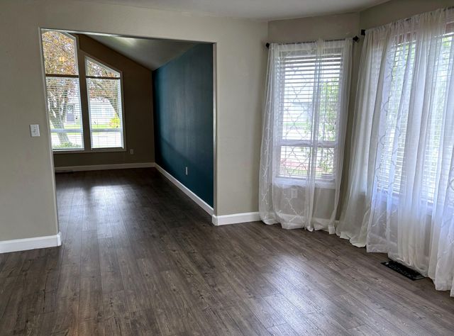 2307 Jeremy Street, Central Point, OR 97502