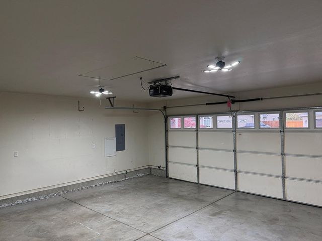 2307 Jeremy Street, Central Point, OR 97502