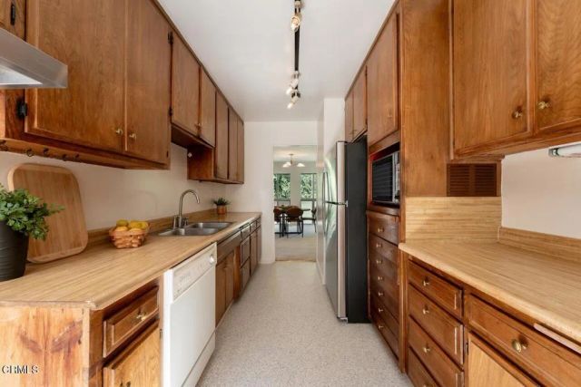 3772 Latrobe Street, Los Angeles, CA 90031