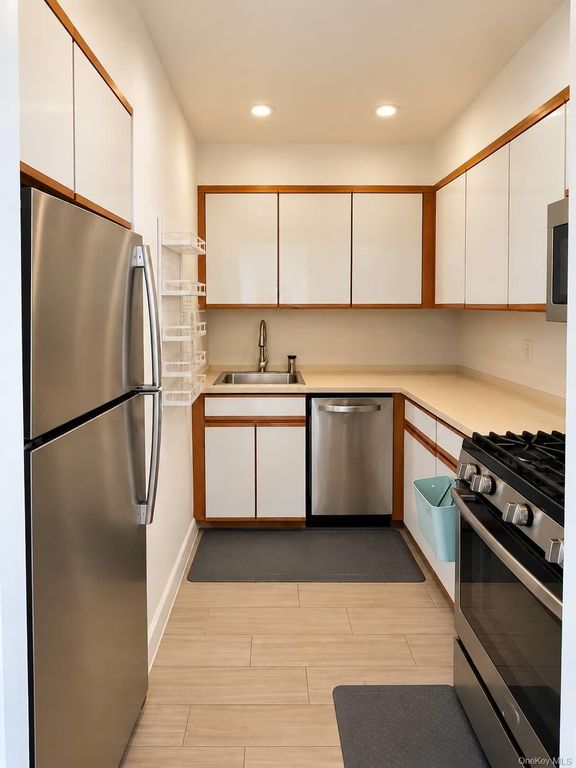 123-10 Ocean Promenade Ocean 5C, Rockaway Park, NY 11694 — photo 3