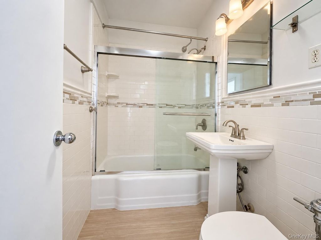 123-10 Ocean Promenade Ocean 5C, Rockaway Park, NY 11694 — photo 4