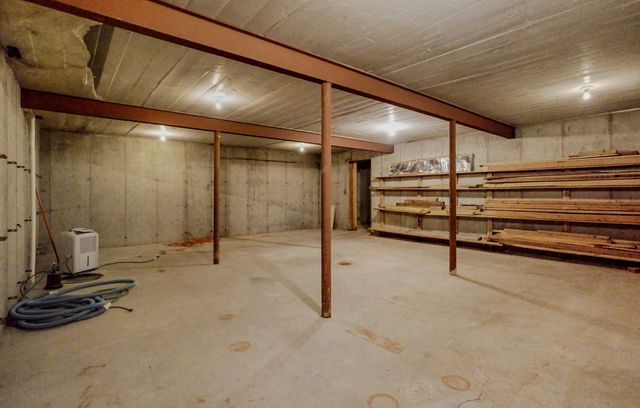 817 FAIRWAY DR, Columbia, MO 65201