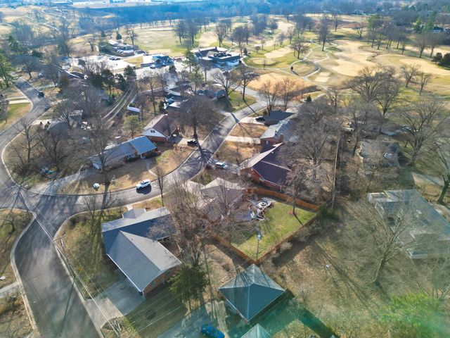 817 FAIRWAY DR, Columbia, MO 65201