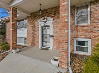 817 FAIRWAY DR, Columbia, MO 65201