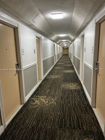 19201 Collins Avenue 108, Sunny Isles Beach, FL 33160