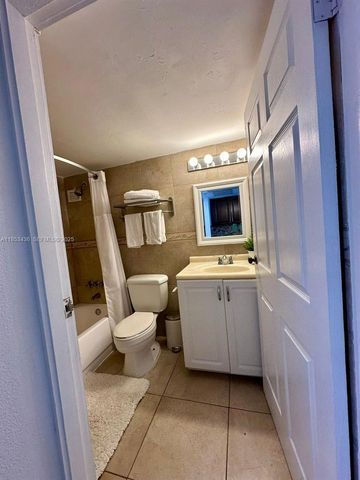 19201 Collins Avenue 108, Sunny Isles Beach, FL 33160
