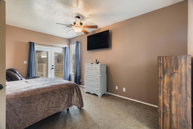 7228 Spruce Mountain Loop NE, Rio Rancho, NM 87144